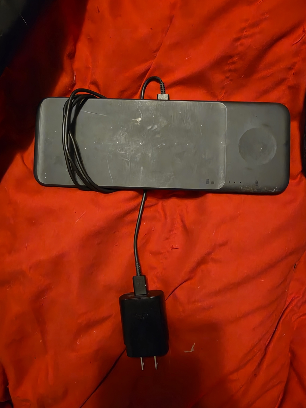 Black Wireless Charging Pad with USB Charger